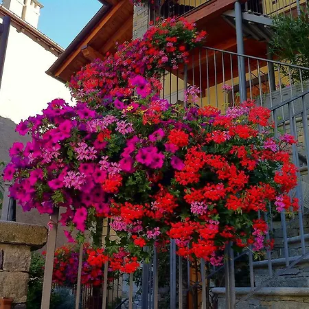 Al Castel Bed & Breakfast *