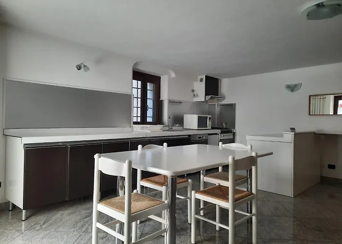 Al Castel Bed & Breakfast 3*